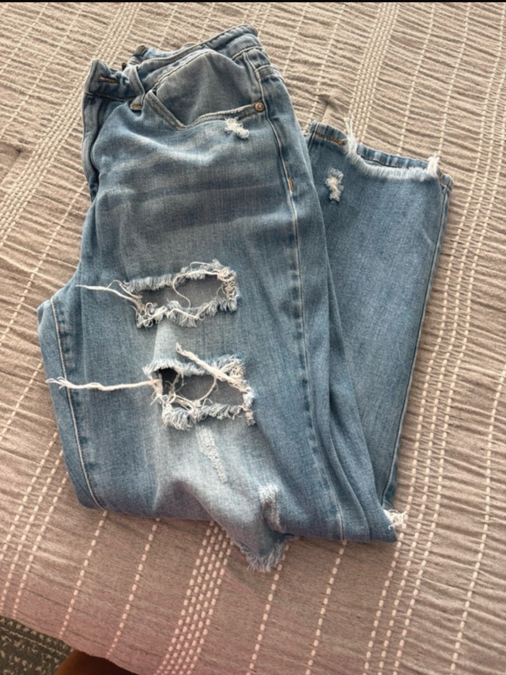 Judy Blue Light Blue Distressed girlfriend Jeans